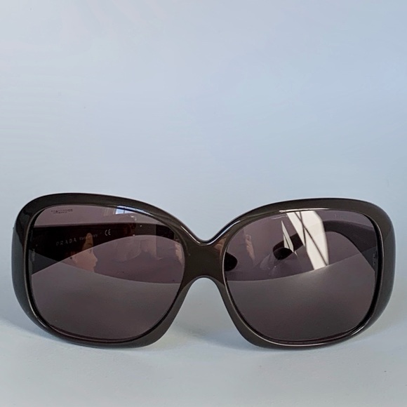 PRADA Rare Rectangle Sunglasses SPR25N - Picture 1 of 16